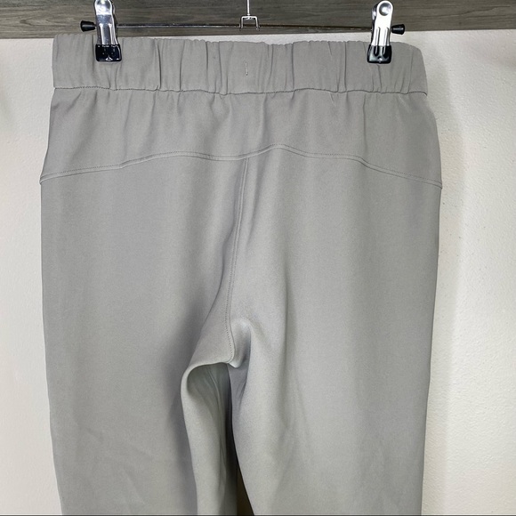 Lululemon On the Fly Jogger in a light taupe - Picture 9 of 12